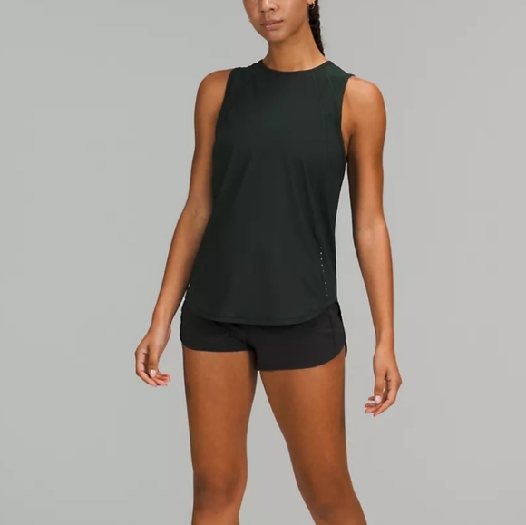 lululemon athletica Pants - LuLuLemon black speed up pocketed low rise running shorts sz 8